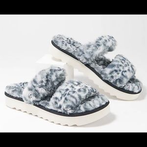 New Koolaburra by Ugg faux fur slides